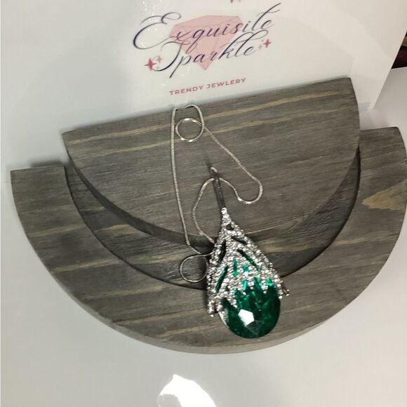 - Large Rhinestone Embellished GreenWater drop Pendant Silver Tone Sweater… - Picture 13 of 14